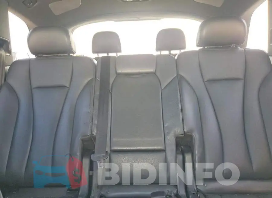 WA1LAAF70KD037429 Photo# 10