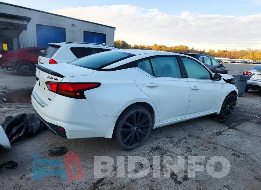 1N4BL4CW2NN384046 Photo# 3