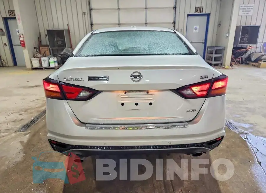 1N4BL4CW4LC195598 Photo# 6