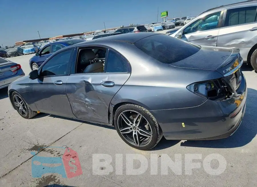WDDZF4JB6KA510322 Photo# 2