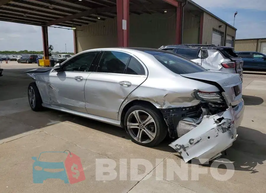 WDDZF4KBXJA470646 Photo# 2