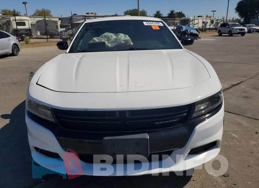 2C3CDXBG2KH692754 Photo# 5