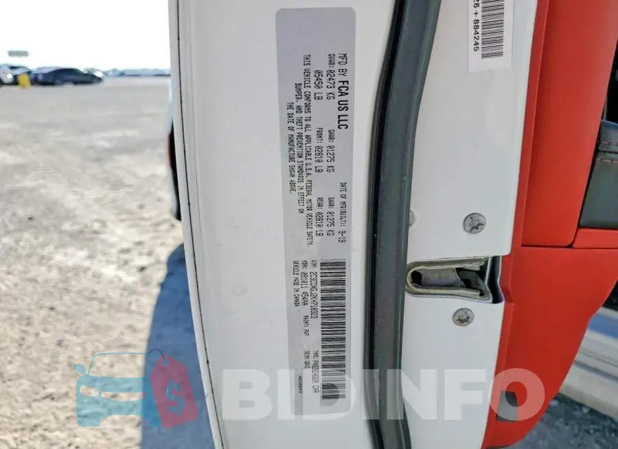 2C3CDXGJ2KH718323 Photo# 13