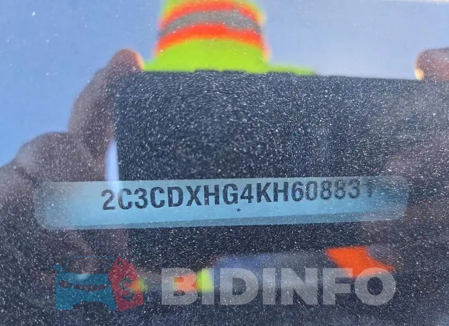 2C3CDXHG4KH608831 Photo# 12