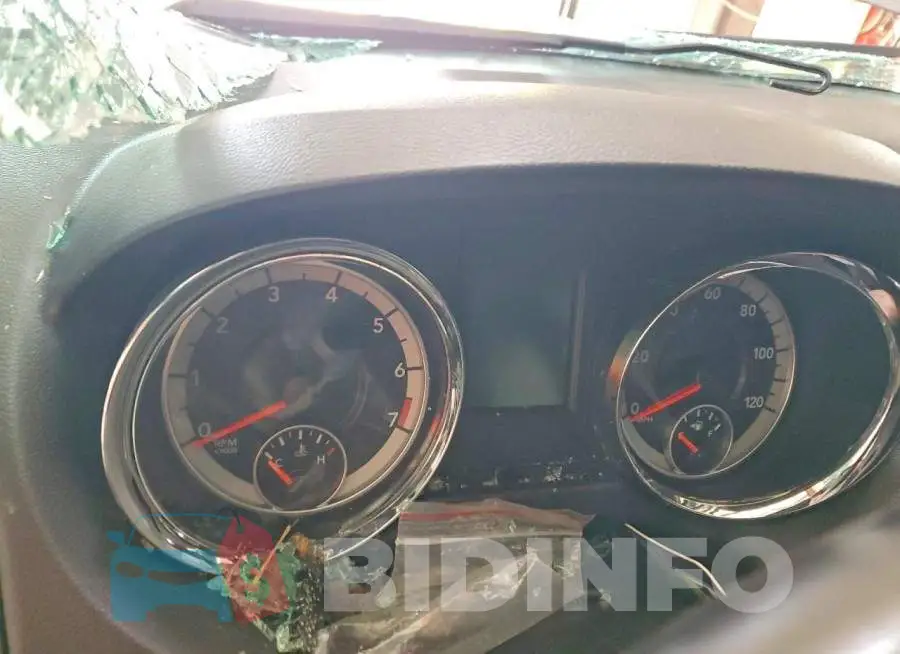 2C4RDGEG1KR660535 Photo# 9