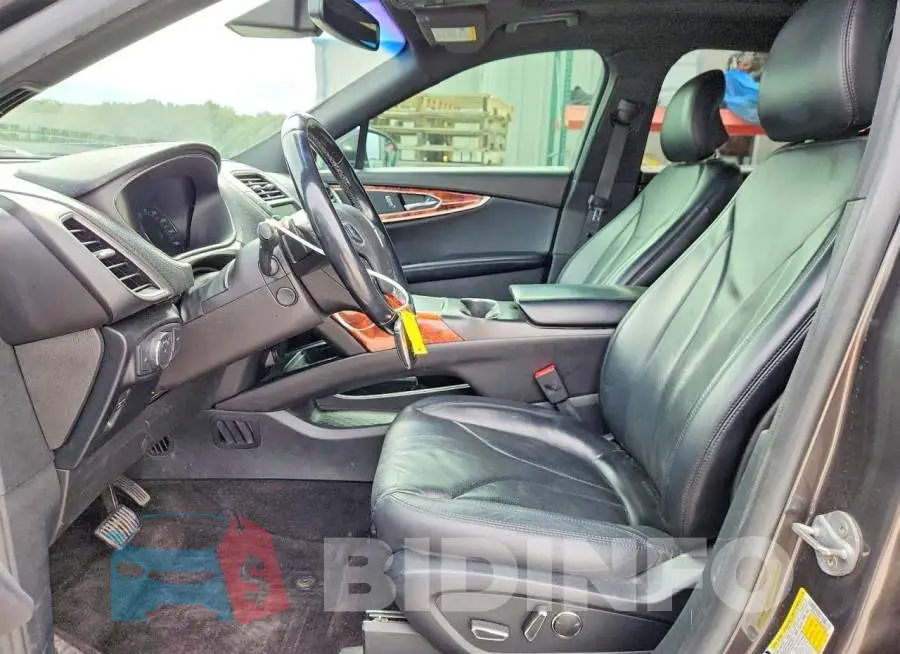 2LMPJ8LR5JBL48865 Photo# 7