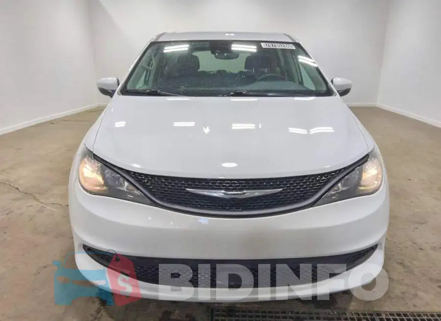 2C4RC1CGXPR615684 Photo# 5