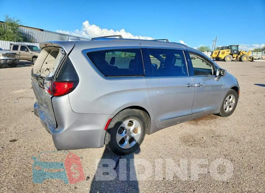 2C4RC1EG8HR636306 Photo# 3