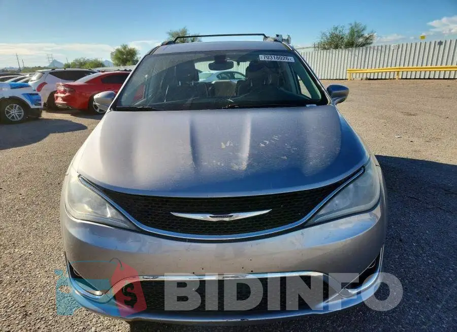 2C4RC1EG8HR636306 Photo# 5