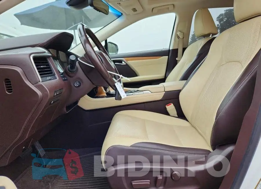 JTJBZMCA9H2017323 Photo# 7