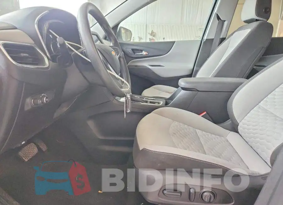 2GNAXTEV3L6163640 Photo# 7