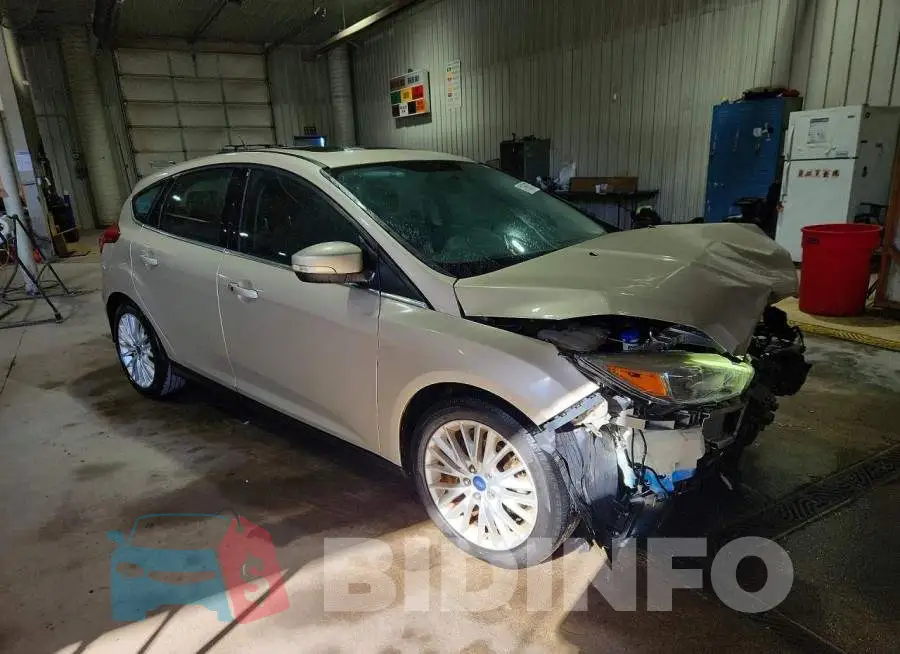 1FADP3N24HL316929 Photo# 4