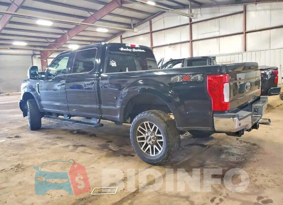 1FT7W2B61JEB45062 Photo# 2