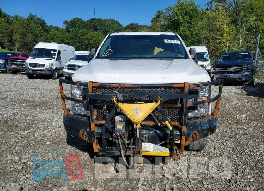 1FTBF2BT3KEC41065 Photo# 5