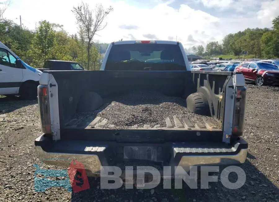 1FTBF2BT3KEC41065 Photo# 6