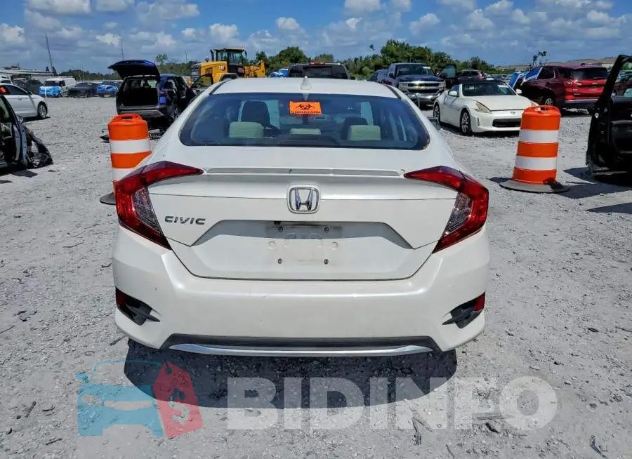 19XFC1F32KE003985 Photo# 6