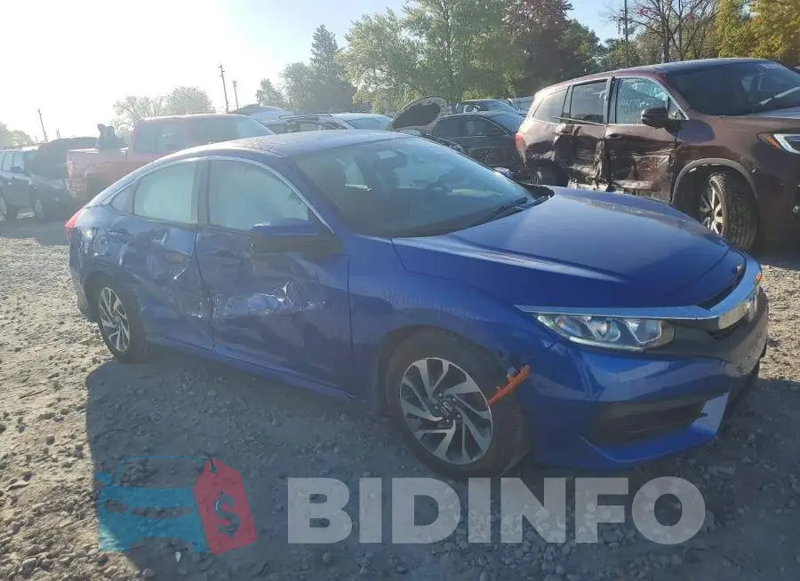 19XFC2F70HE058226 Photo# 4