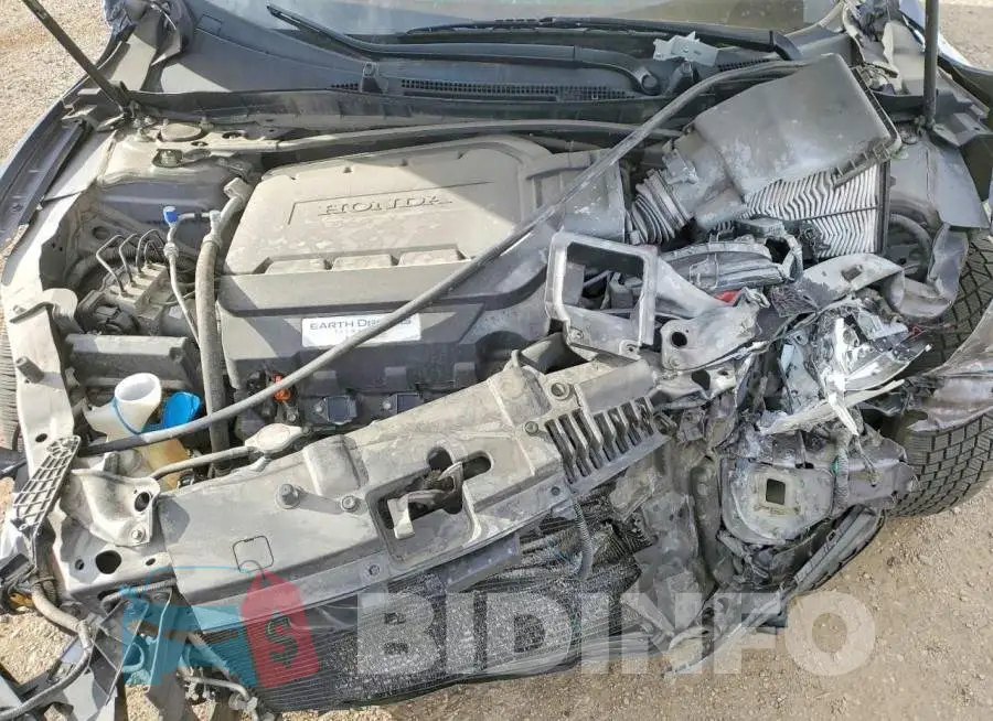 1HGCR3F96HA802036 Photo# 11