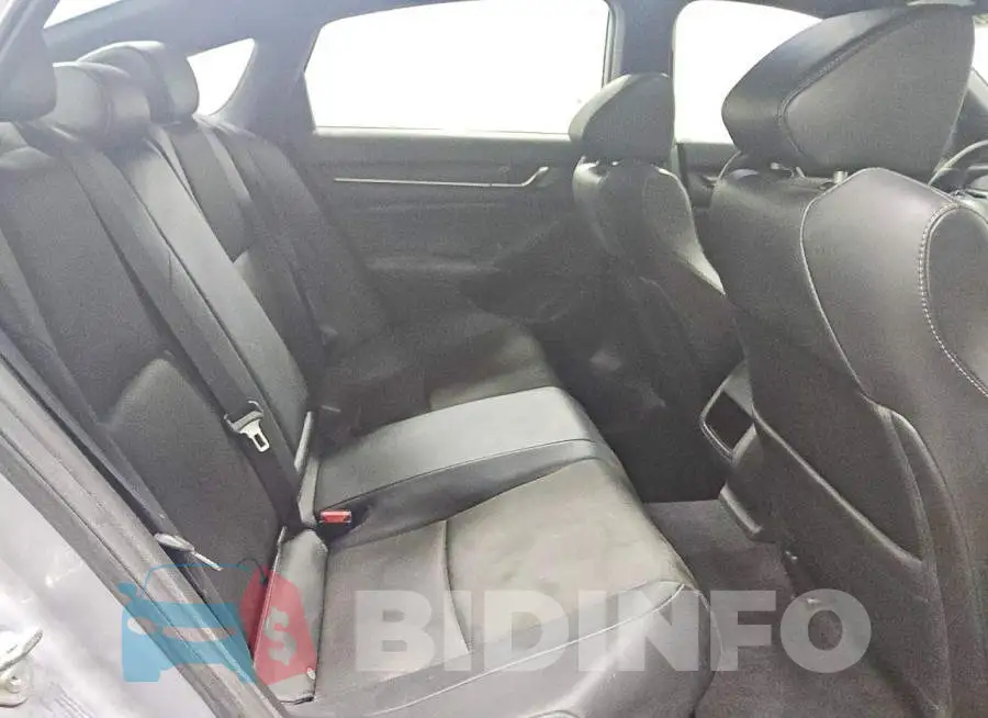 1HGCV1F31KA105165 Photo# 10