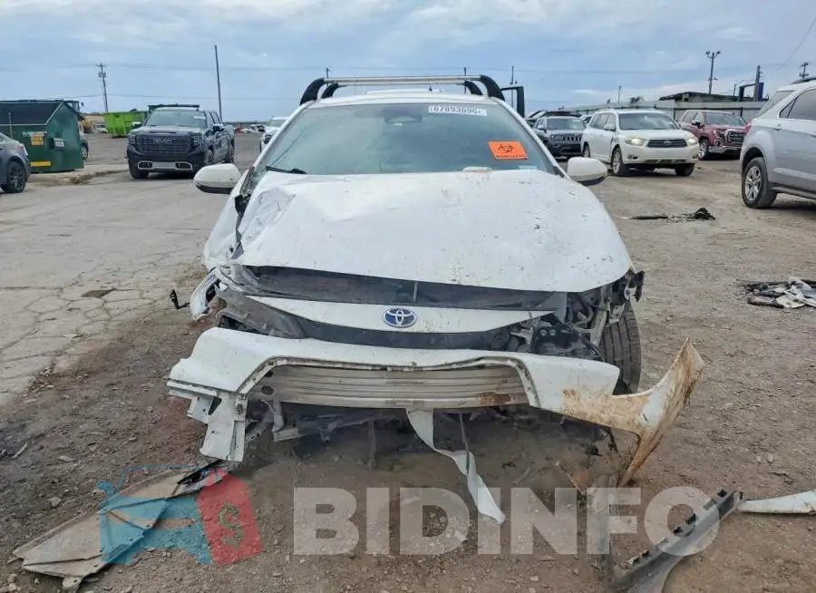 JTDBCMFE8P3015963 Photo# 5