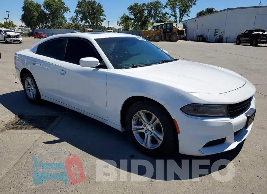 2C3CDXBG1KH688467 Photo# 4