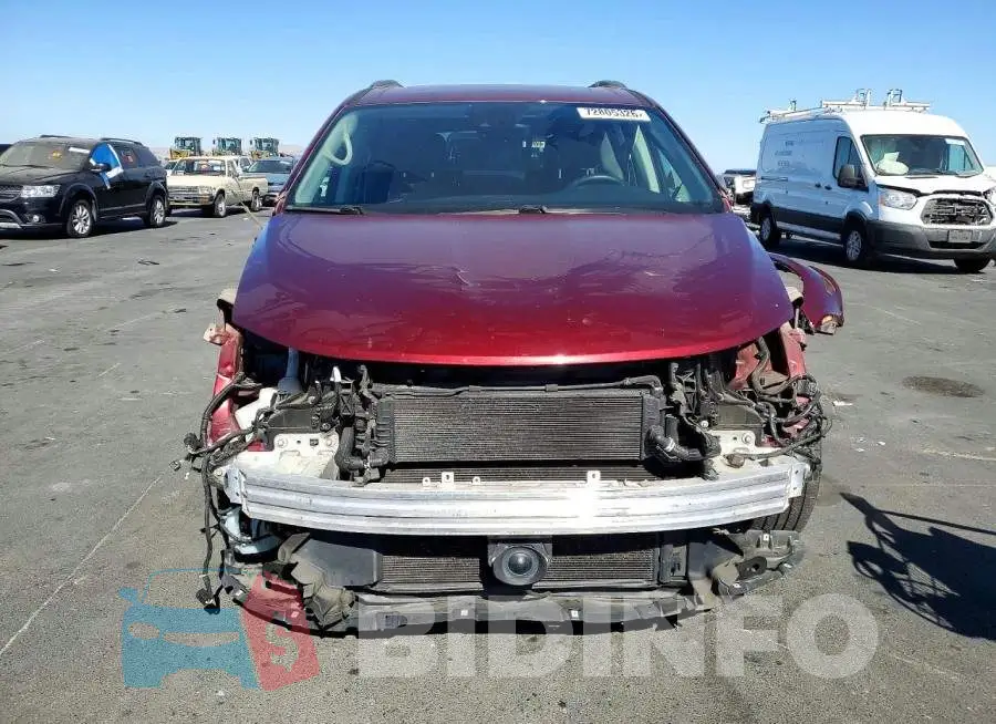 2C4RC1N71JR230129 Photo# 5