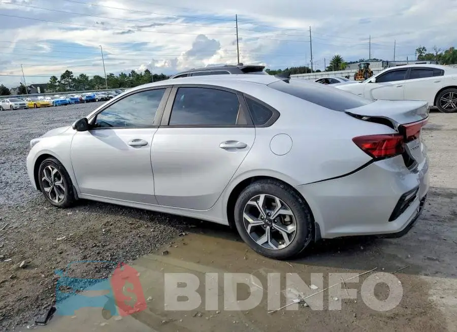 3KPF24AD7ME308888 Photo# 2