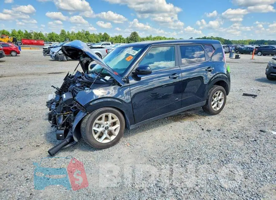 KNDJ23AUXR7227735 Photo# 1