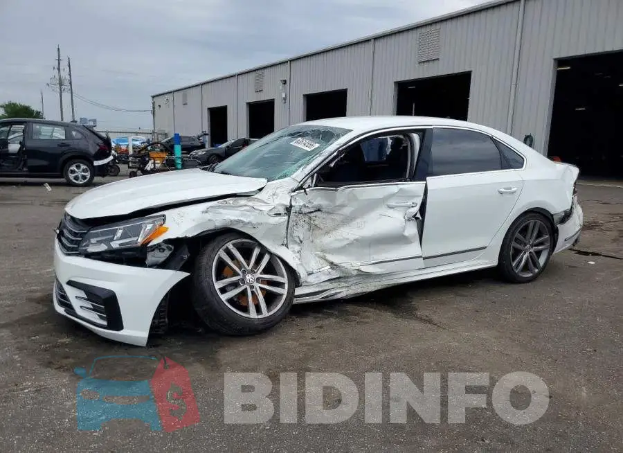 1VWDT7A34HC075933 Photo# 1