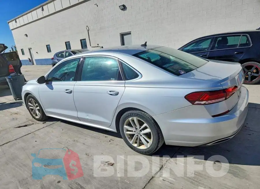 1VWSA7A37LC017594 Photo# 2