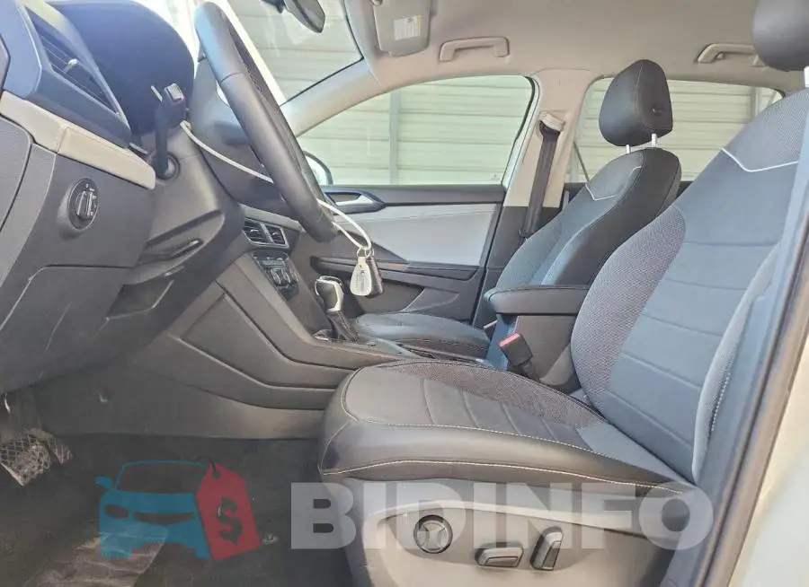 3VVSX7B25RM017917 Photo# 7