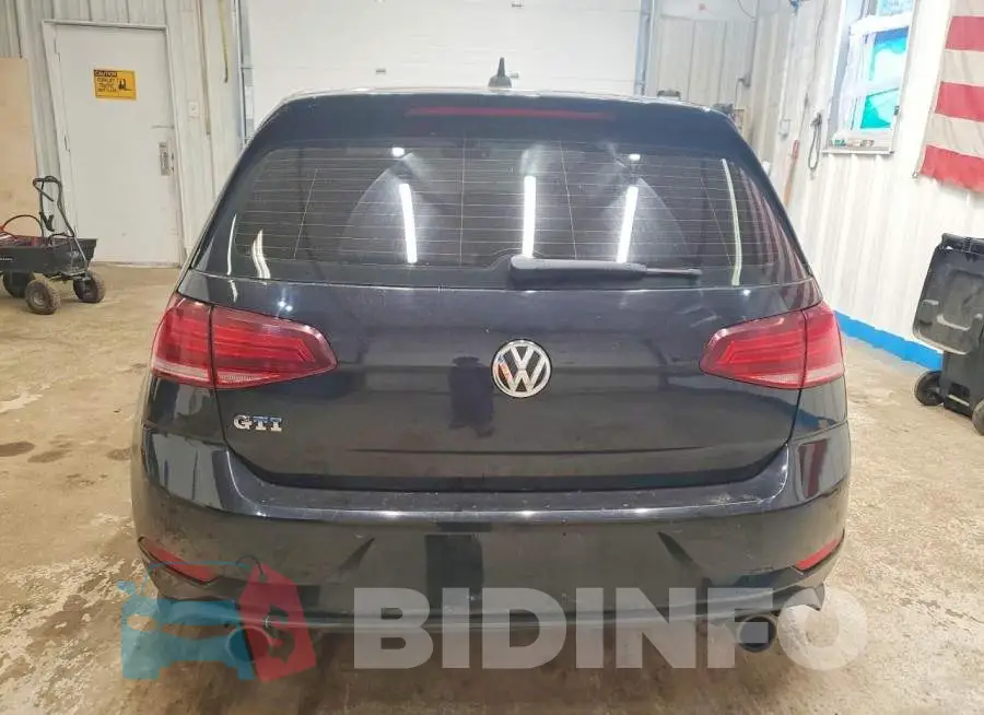 3VW547AU2JM267334 Photo# 6