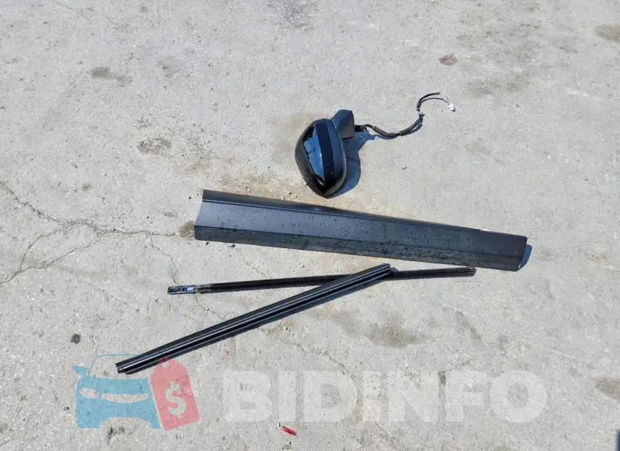 JN8BT3BA5PW423384 Photo# 13