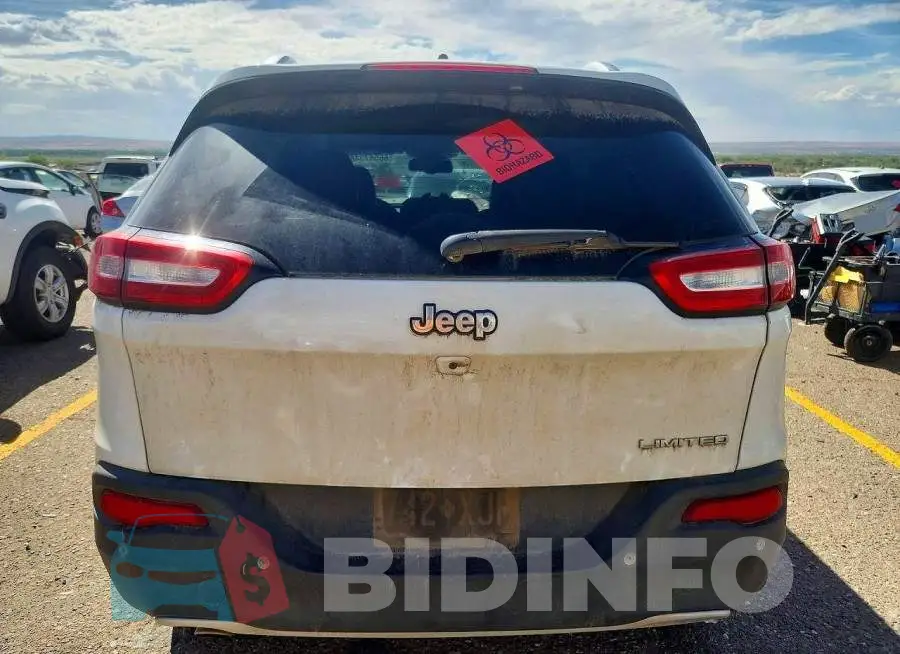 1C4PJLDB5JD568120 Photo# 6