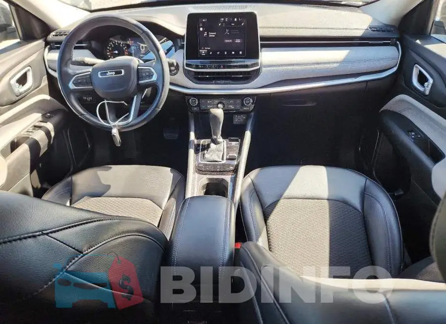 3C4NJDBB5NT136045 Photo# 8