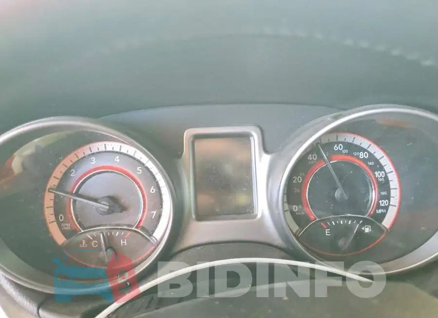 3C4PDCGG9JT528180 Photo# 9