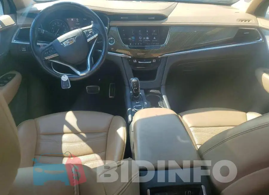 1GYKPHRSXNZ137662 Photo# 8