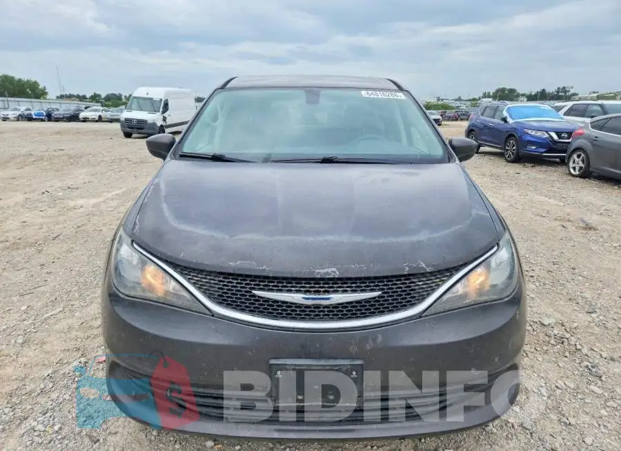 2C4RC1CGXHR598922 Photo# 5