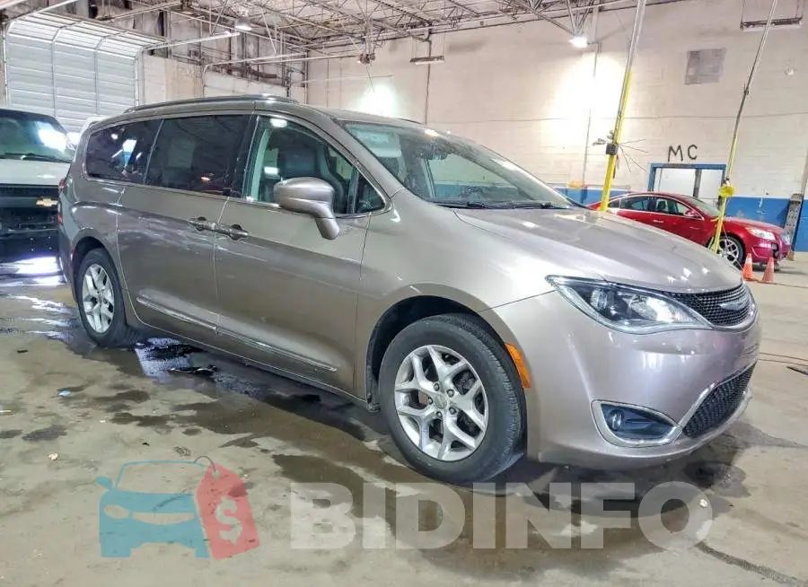2C4RC1EG5HR832946 Photo# 4