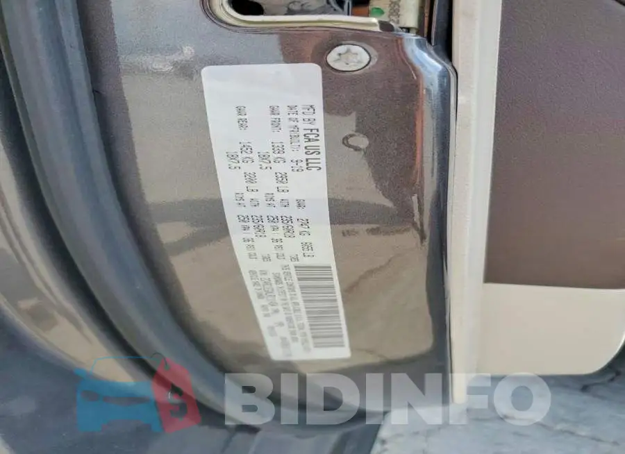 2C4RC1EGXLR111434 Photo# 13