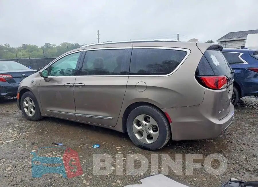 2C4RC1L70JR183629 Photo# 2