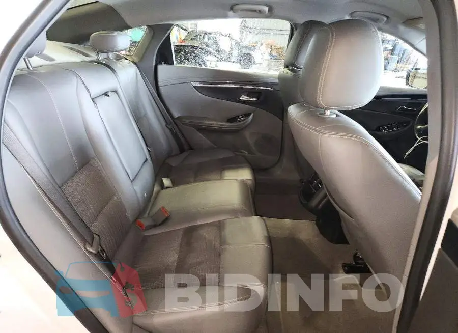 1G11Z5S32KU113418 Photo# 10