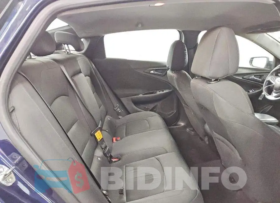 1G1ZB5ST4HF215422 Photo# 10