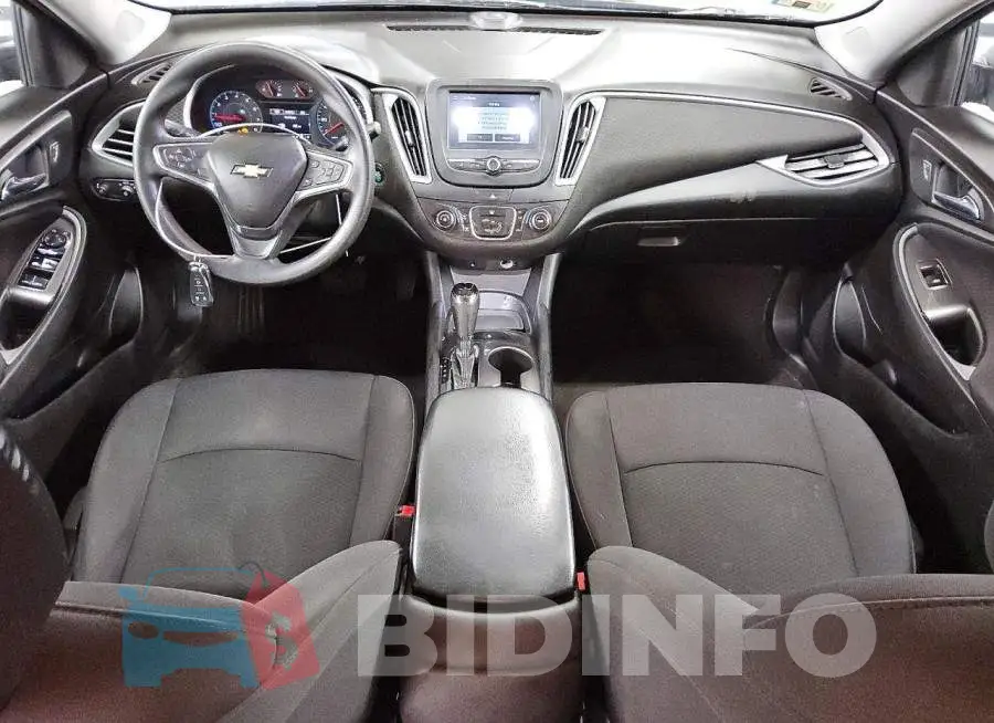 1G1ZB5ST4HF215422 Photo# 8