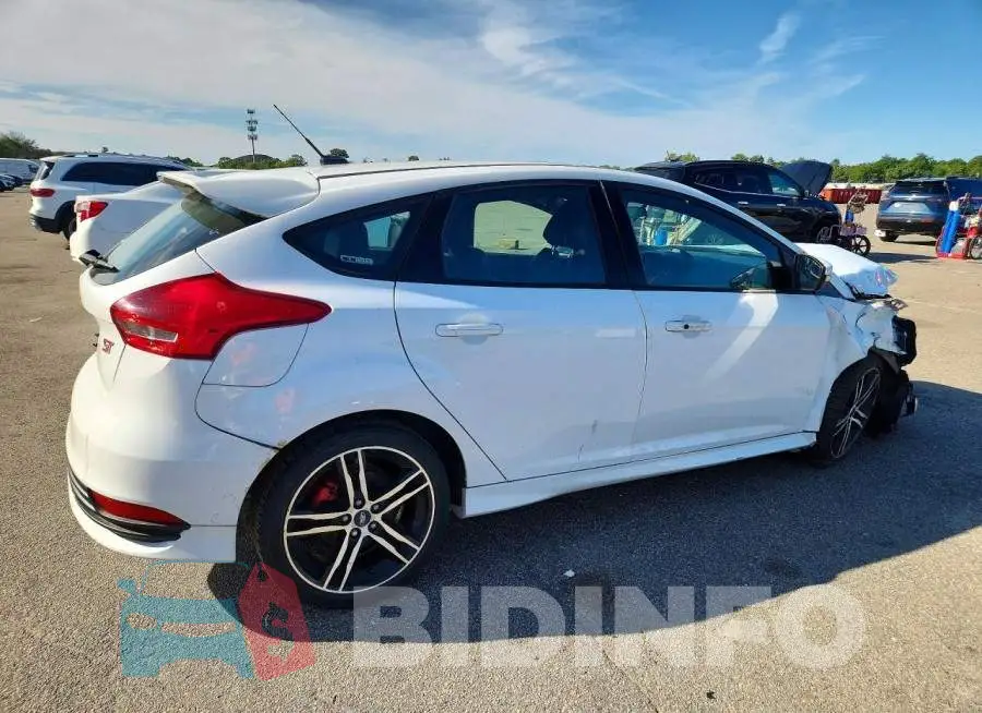 1FADP3L9XJL290973 Photo# 3