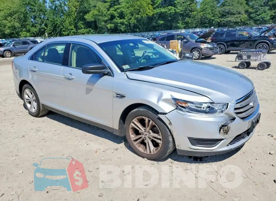 1FAHP2D89JG129590 Photo# 4