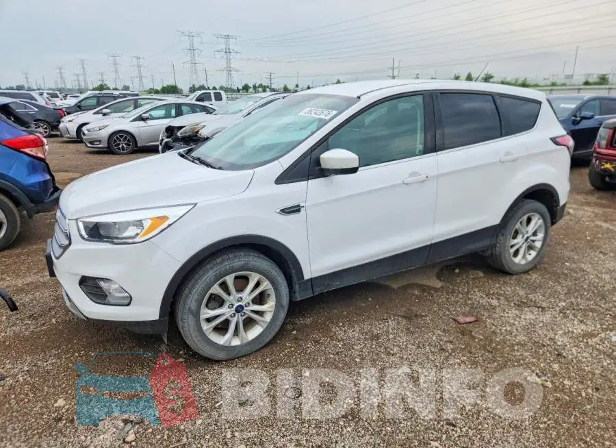 1FMCU9GDXHUD64618 Photo# 1