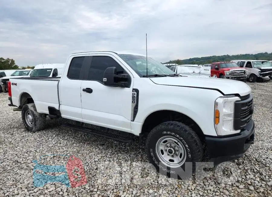 1FT7X2BA3RED35720 Photo# 4