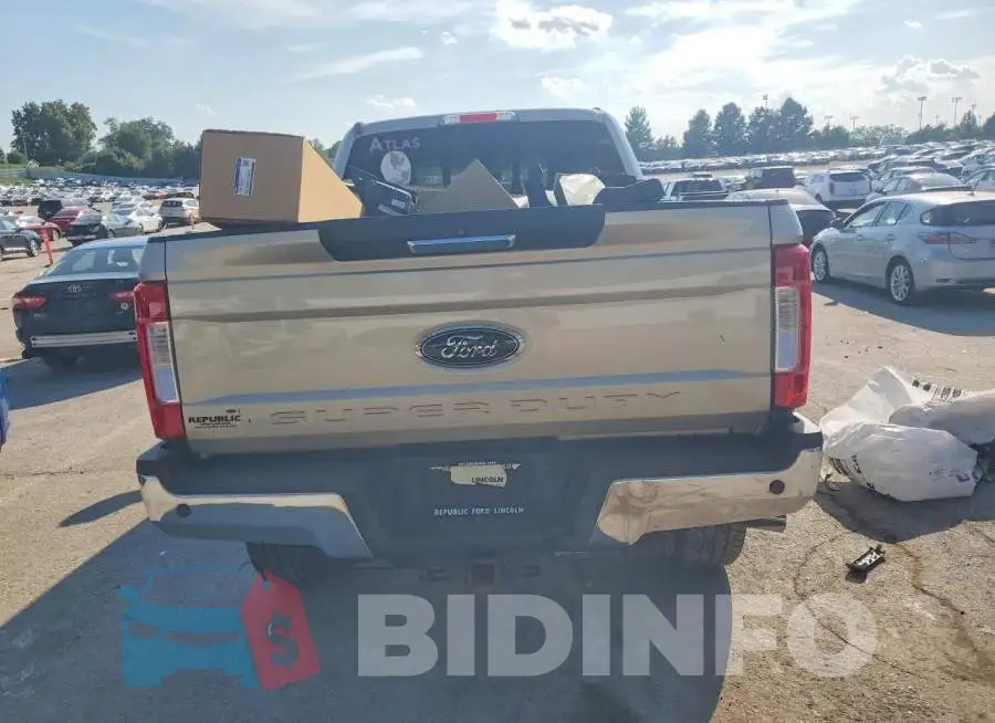 1FT8W3BT3JEB29008 Photo# 6