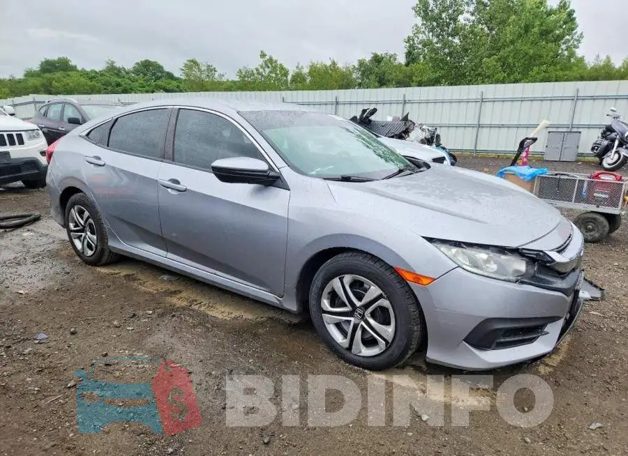 19XFC2F50HE227742 Photo# 4